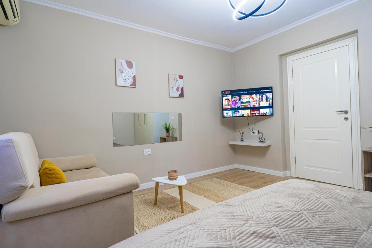 New Bazaar Cane Apartment 2 Tirana Exteriör bild