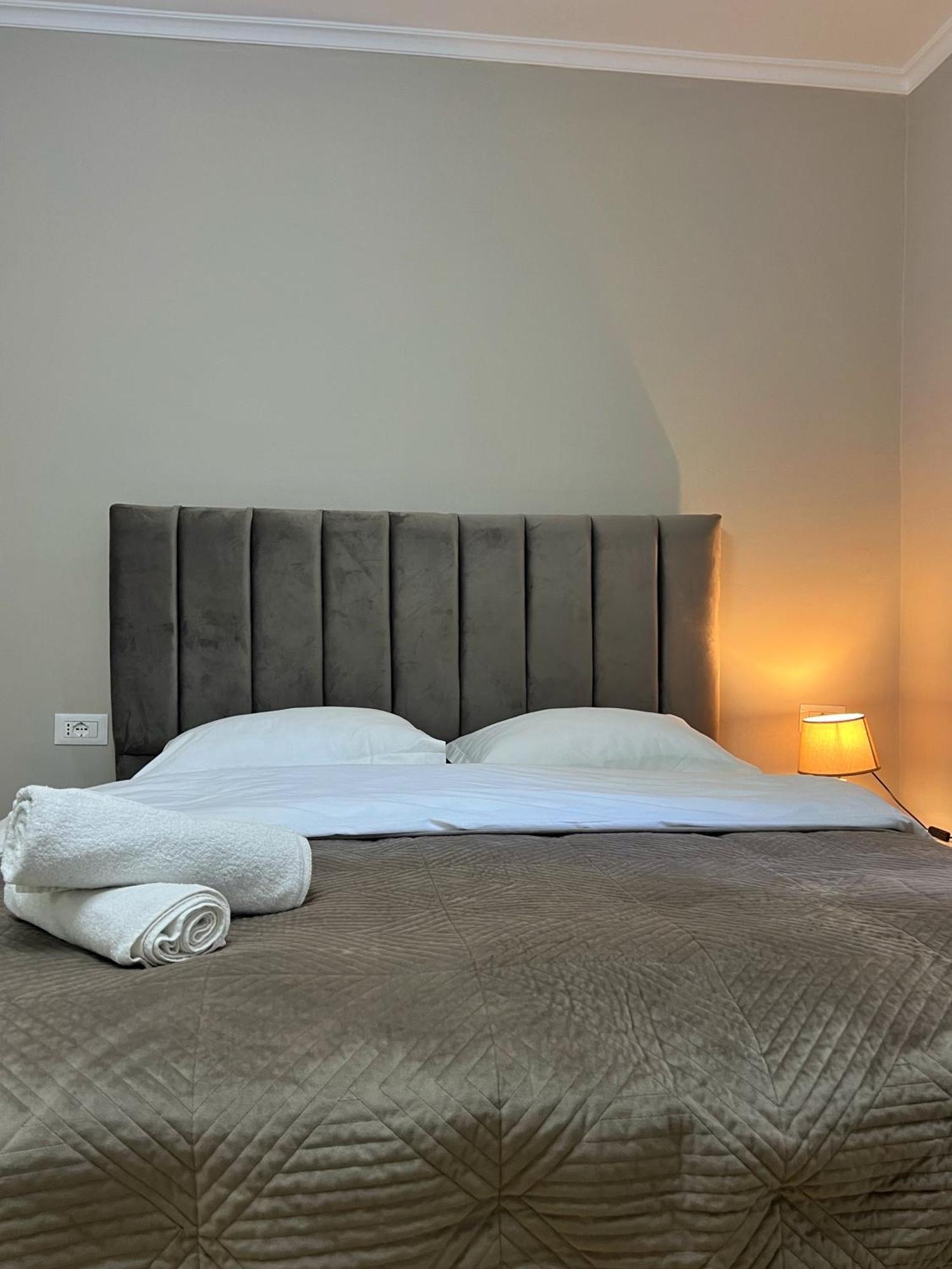 New Bazaar Cane Apartment 2 Tirana Exteriör bild